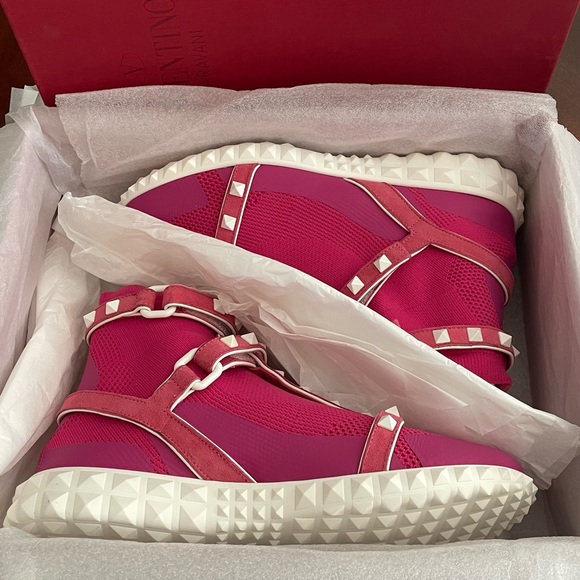 Valentino Garavani Rockstud High-top Sneakers In Pink - Picture 9 of 10